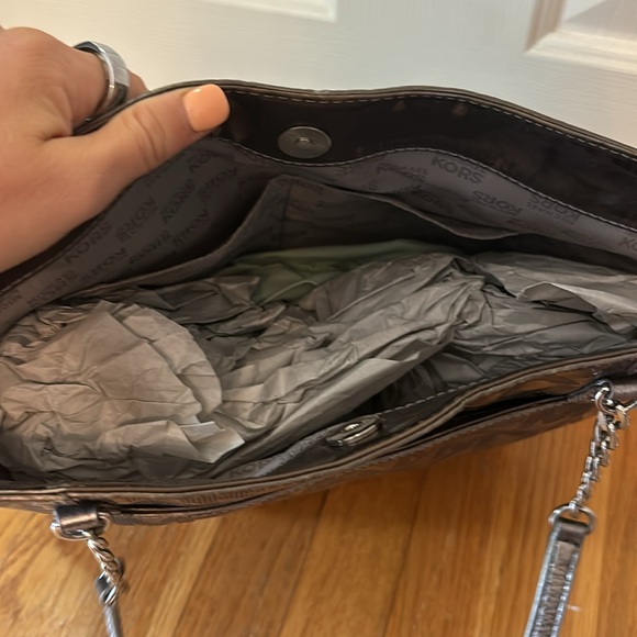Silver Michael Kors Tote - Picture 4 of 4